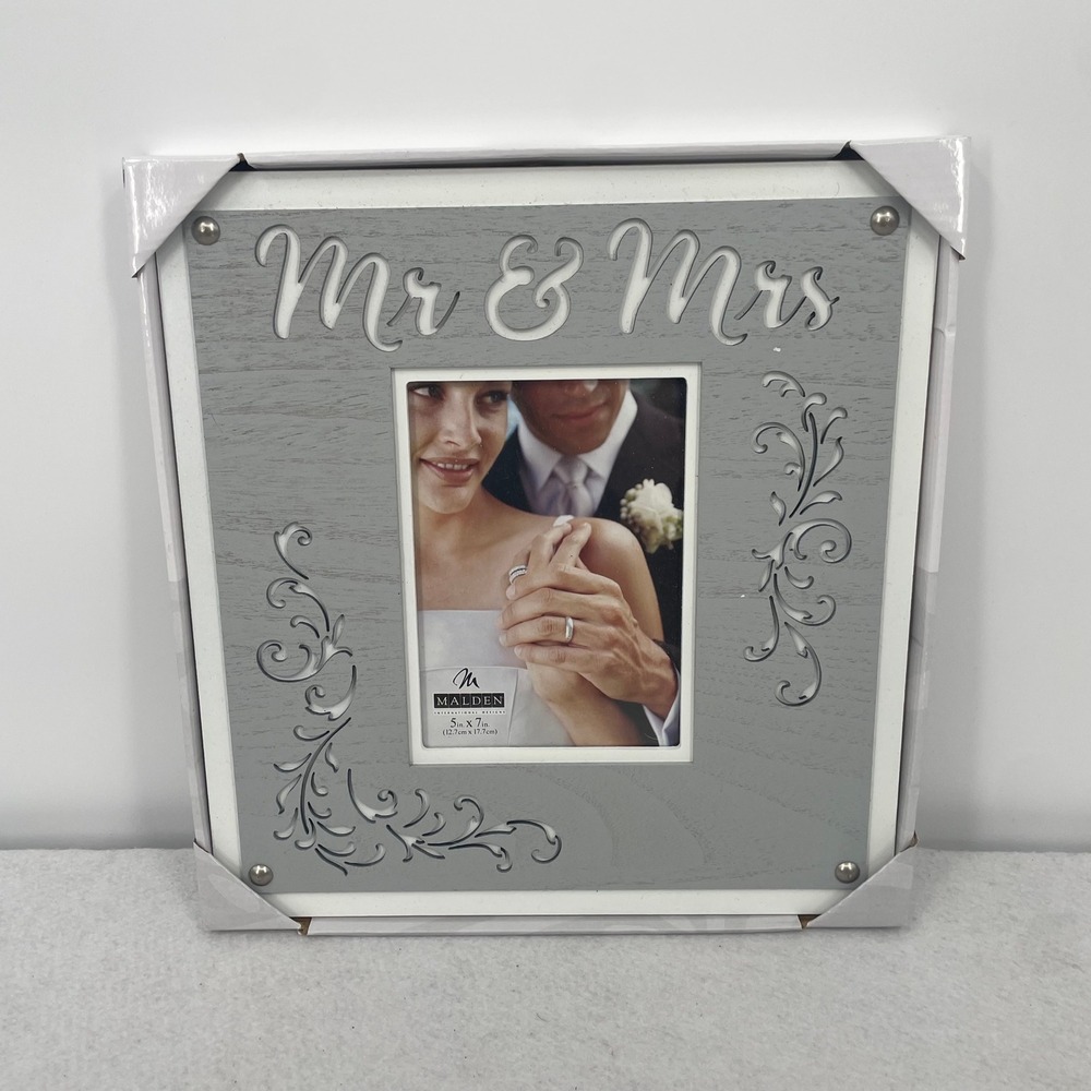 Malden Mr & Mrs Wedding Picture Frame Grey Wood Grain 5x7 Photo Rustic Decor